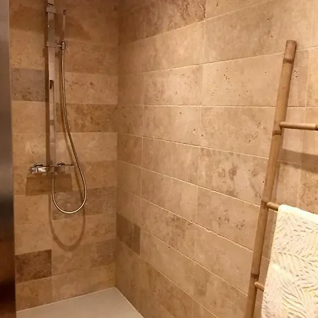 Apartment De Bois & De Lumiere Annecy
